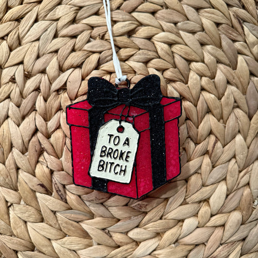 Freshie - To a broke bitch present