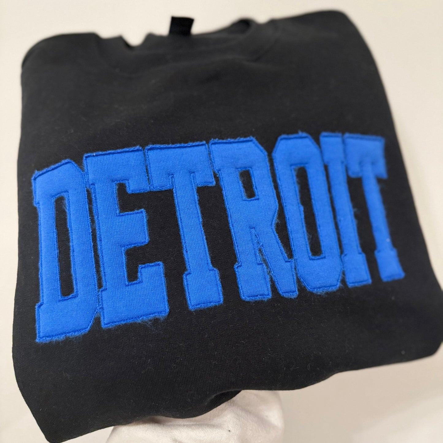Detroit Raggy Embroidered Crew