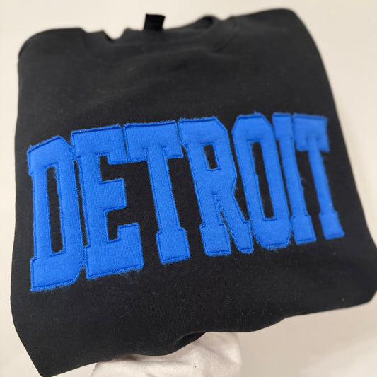 Detroit Raggy Embroidered Crew